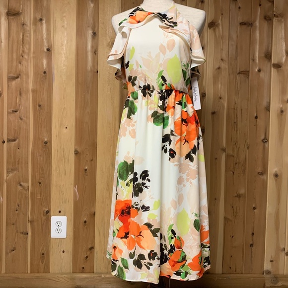 Gorgeous Nicole Miller Floral Dress With Ruffle - Picture 6 of 8